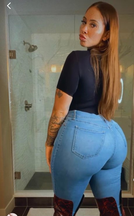Naakte gelekte OnlyFans-foto van Megan