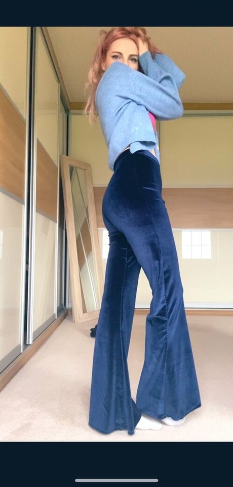 Naakte gelekte OnlyFans-foto van Ldshadowlady