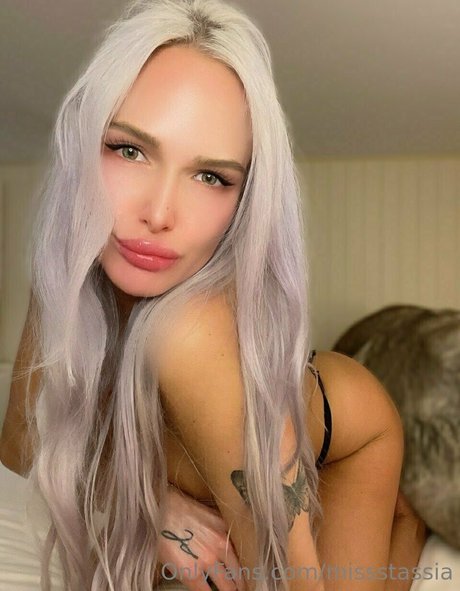 Naakte gelekte OnlyFans-foto van Missstassia