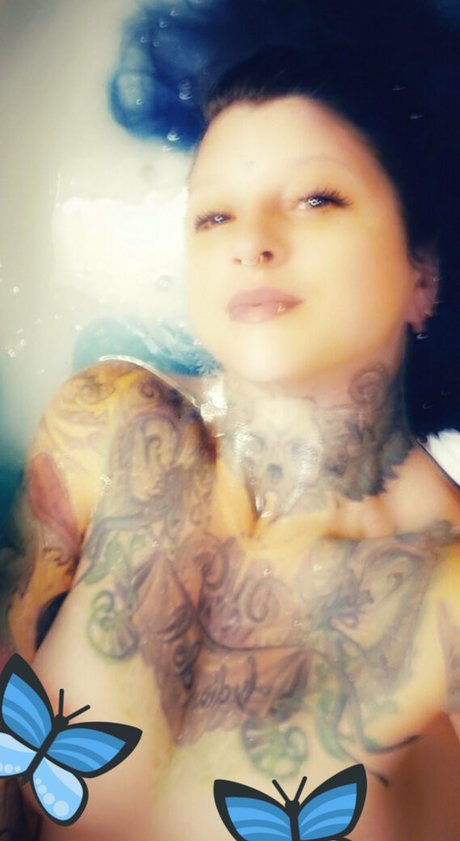 Naakte gelekte OnlyFans-foto van Rubywolff