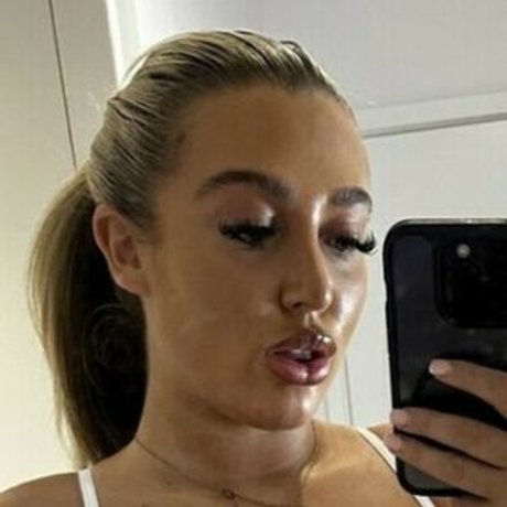 Naakte gelekte OnlyFans-foto van Misschloeamber