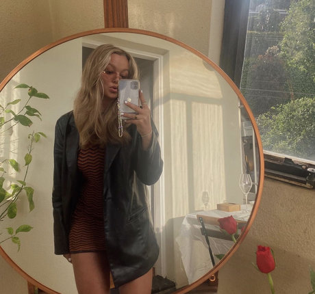 Naakte gelekte OnlyFans-foto van Jemma Donovan
