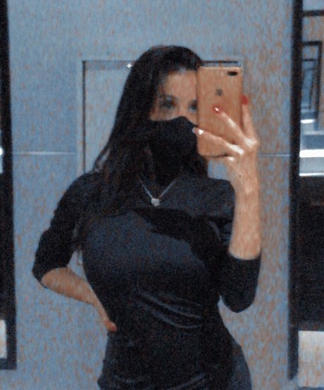 Naakte gelekte OnlyFans-foto van Milagros Seghi