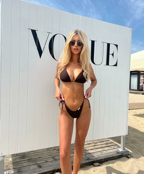 Naakte gelekte OnlyFans-foto van Sandrabieniek