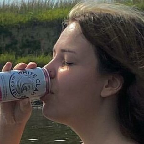 Naakte gelekte OnlyFans-foto van Taell
