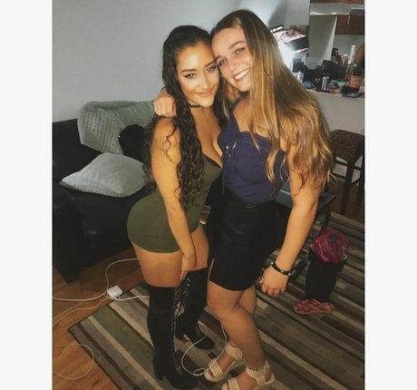 Naakte gelekte OnlyFans-foto van Olivia Hailey