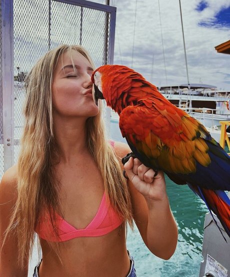 Naakte gelekte OnlyFans-foto van Keira Jackson