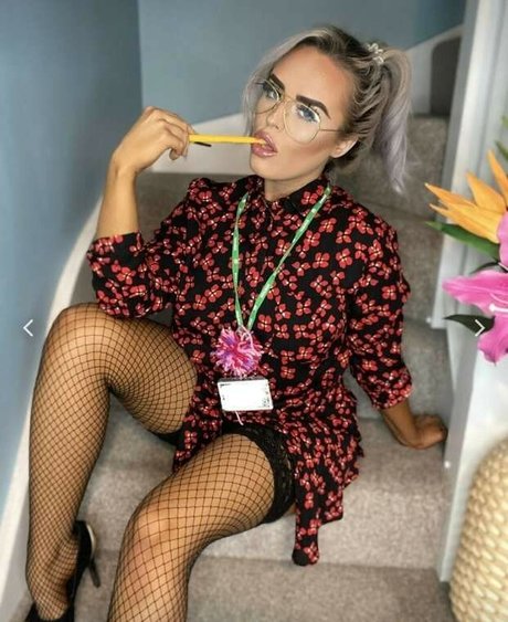 Naakte gelekte OnlyFans-foto van Emilyjones