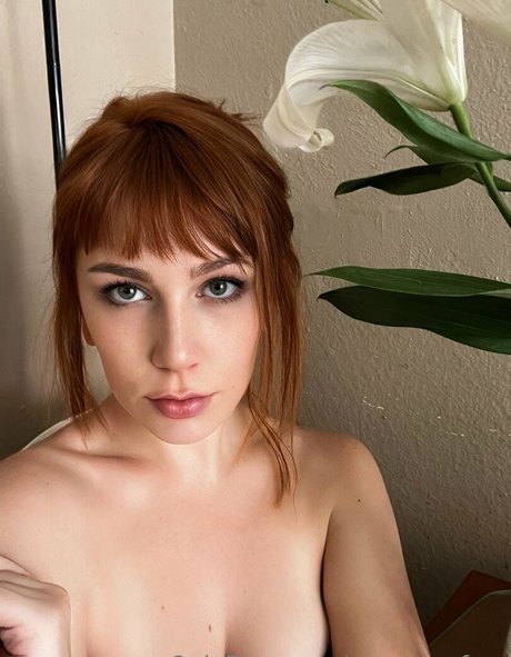 Naakte gelekte OnlyFans-foto van Salemrosefree