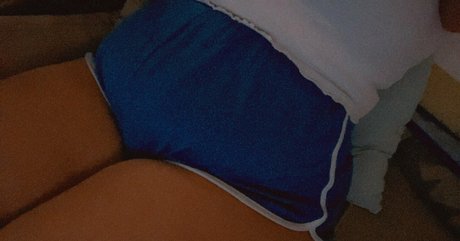 Naakte gelekte OnlyFans-foto van Geegxxx