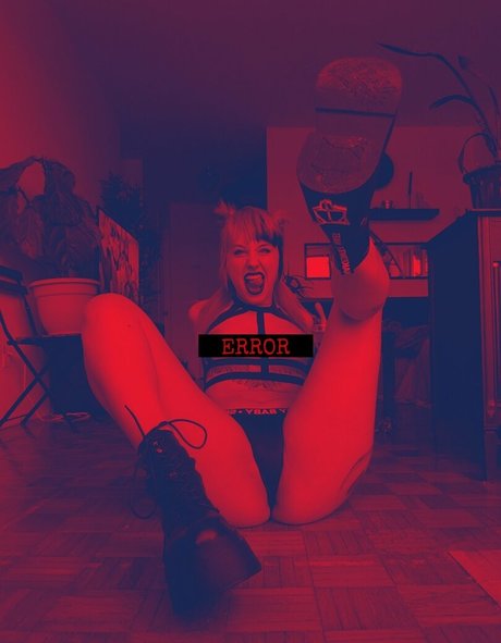 Naakte gelekte OnlyFans-foto van Xoklautease