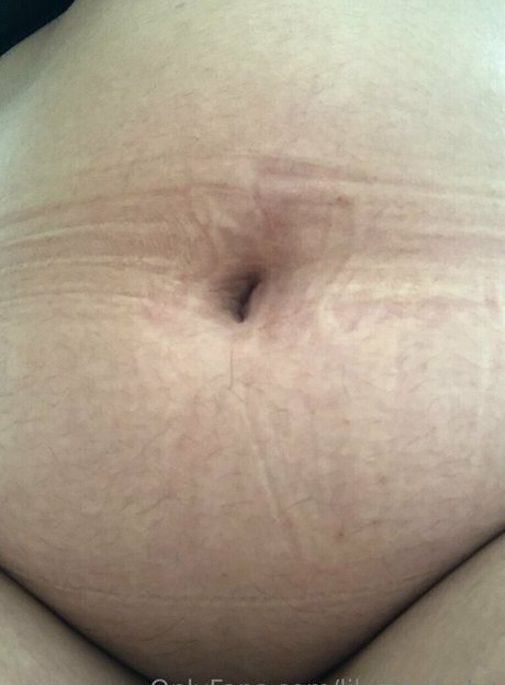 Naakte gelekte OnlyFans-foto van Lilcakebaby