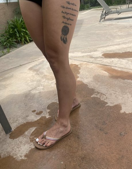 Naakte gelekte OnlyFans-foto van Kendraheaux