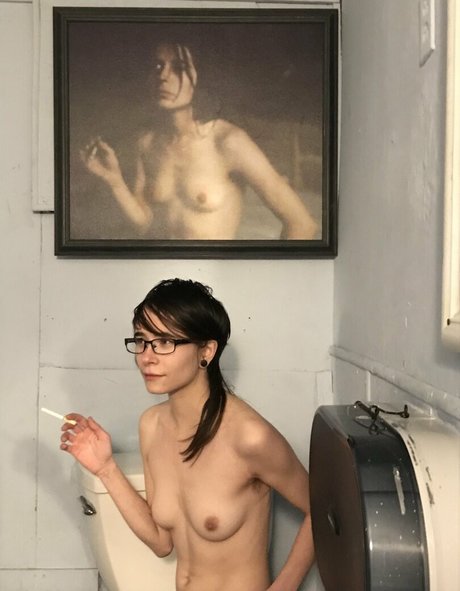 Naakte gelekte OnlyFans-foto van Ninaxxxxnn