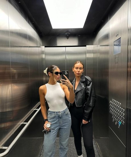 Naakte gelekte OnlyFans-foto van Leah Taylor