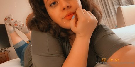 Naakte gelekte OnlyFans-foto van Justpeachpievip