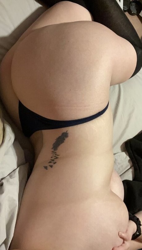 Naakte gelekte OnlyFans-foto van Zobielicious