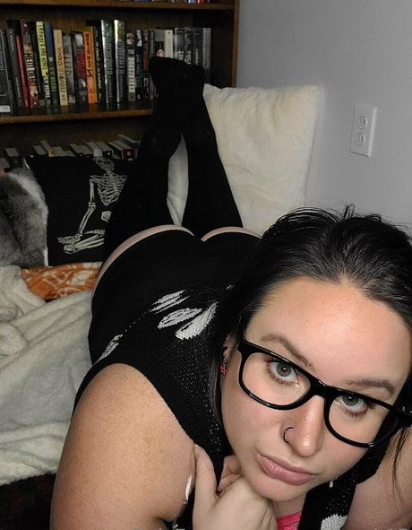 Naakte gelekte OnlyFans-foto van Edenbrook15