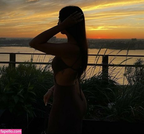 Naakte gelekte OnlyFans-foto van Iman Moosa