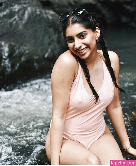 Naakte gelekte OnlyFans-foto van Iman Moosa