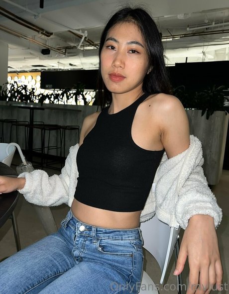 Naakte gelekte OnlyFans-foto van Mvlust