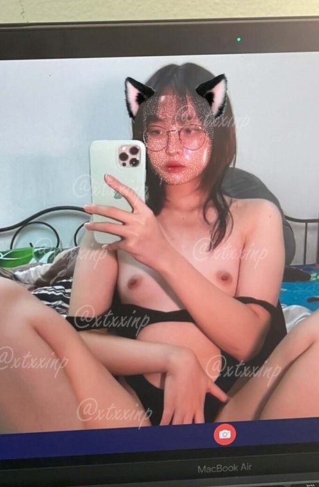 Naakte gelekte OnlyFans-foto van Xtxxinp