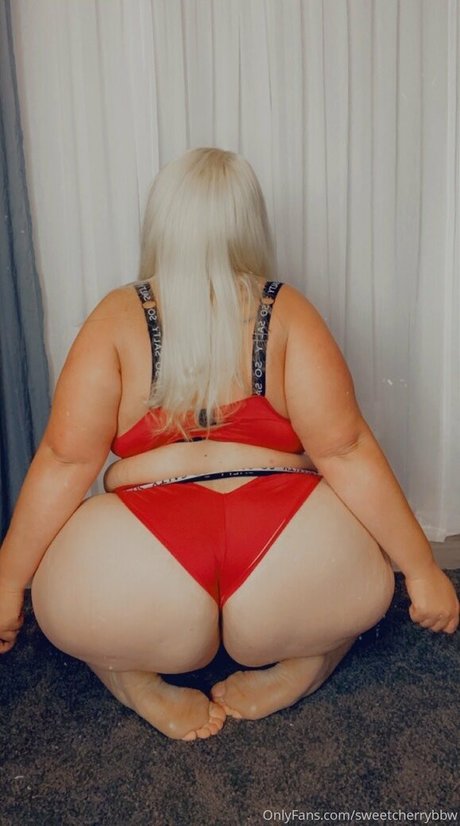Naakte gelekte OnlyFans-foto van Sweetcherrybbw