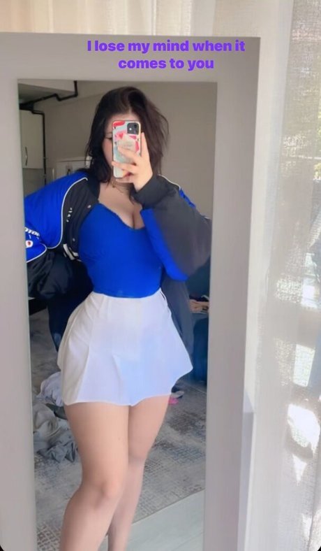Naakte gelekte OnlyFans-foto van Melekwhoo