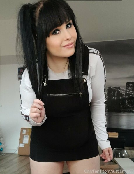 Naakte gelekte OnlyFans-foto van Justjenna93