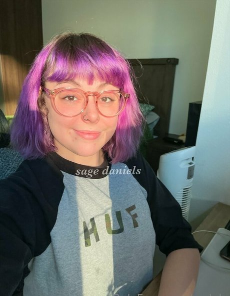 Naakte gelekte OnlyFans-foto van Sgdnls