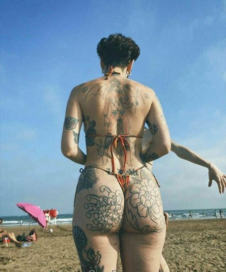 Naakte gelekte OnlyFans-foto van Anadevinvip