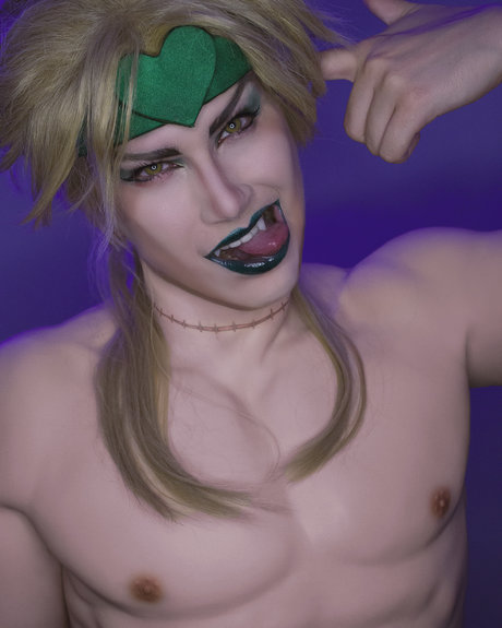 Arachne Titties