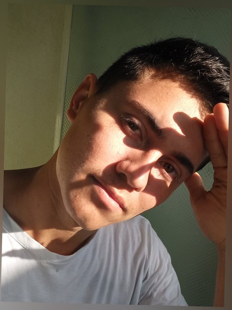 Naakte gelekte OnlyFans-foto van Thiago Ruiz