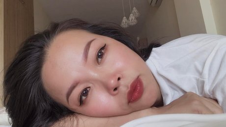 Naakte gelekte OnlyFans-foto van Lucy