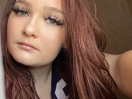Naakte gelekte OnlyFans-foto van Haley Leeann Giles