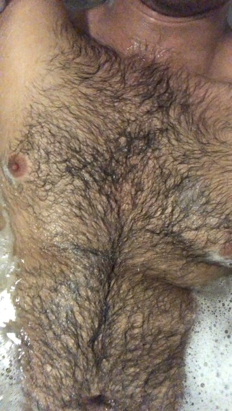 Naakte gelekte OnlyFans-foto van Southerner