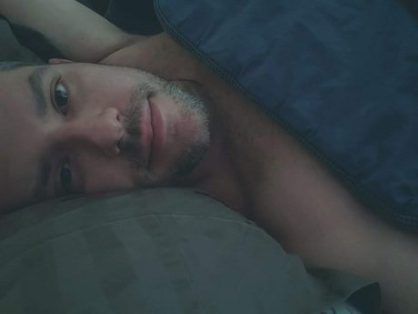 Naakte gelekte OnlyFans-foto van Daddys Handz