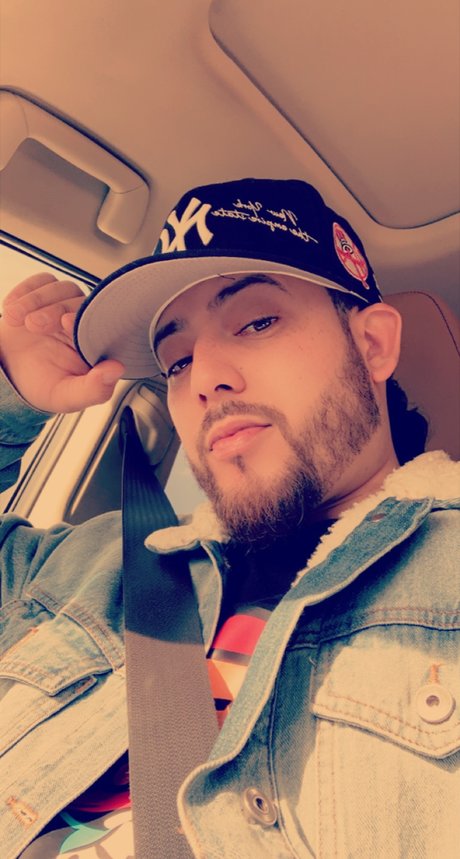 Naakte gelekte OnlyFans-foto van Colorado