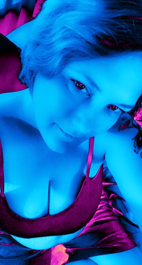Naakte gelekte OnlyFans-foto van Sallyrose