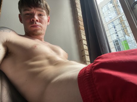 Naakte gelekte OnlyFans-foto van Michael Wolf
