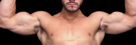 Naakte gelekte OnlyFans-foto van King J