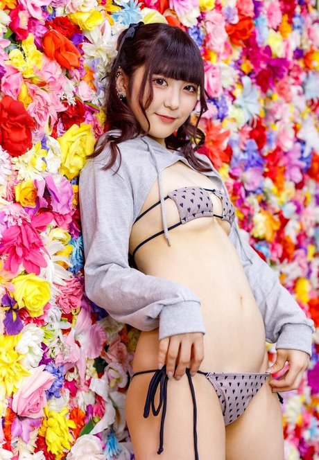 Naakte gelekte OnlyFans-foto van Ai Takanashi