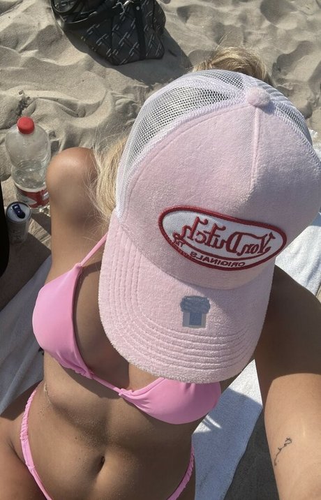 Naakte gelekte OnlyFans-foto van Leni Pieckenhagen