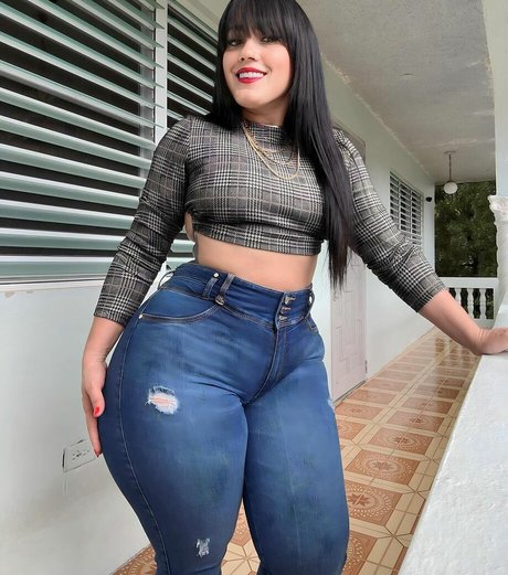Naakte gelekte OnlyFans-foto van Franche Tamil