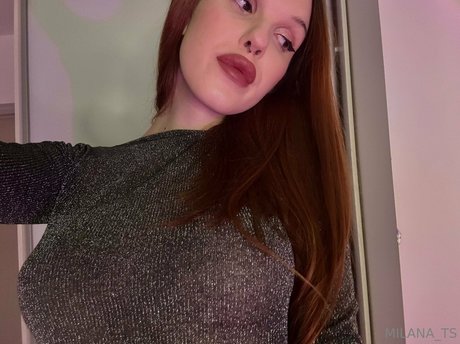 Naakte gelekte OnlyFans-foto van Milanats