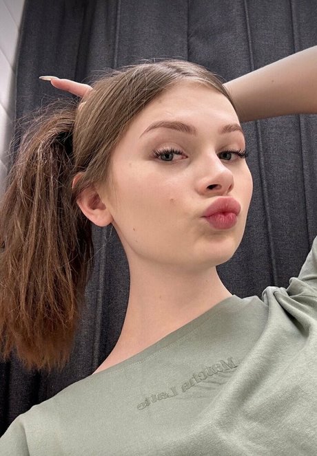 Naakte gelekte OnlyFans-foto van Miats