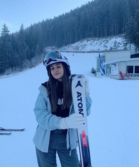 Naakte gelekte OnlyFans-foto van Lotempassal