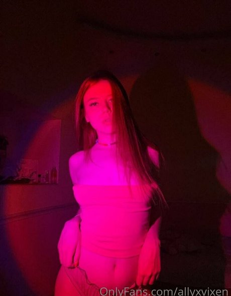 Naakte gelekte OnlyFans-foto van Stacyxspicy