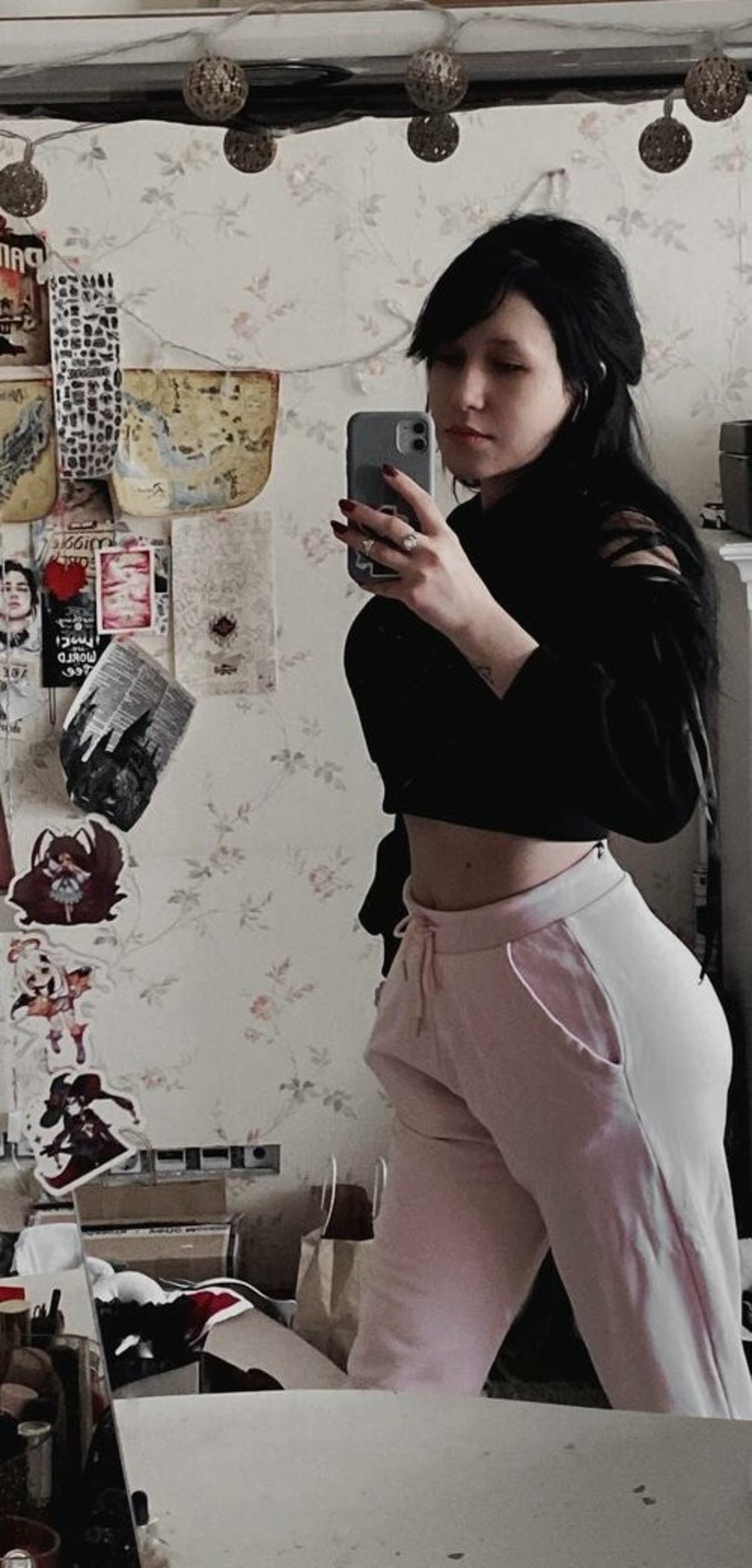 Naakte gelekte OnlyFans-foto van Scarletspyada #7 Naakte gelekte OnlyFans-foto van Scarletspyada #7