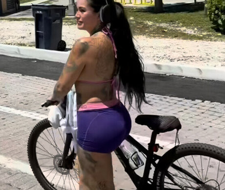 Naakte gelekte OnlyFans-foto van Tatubaby